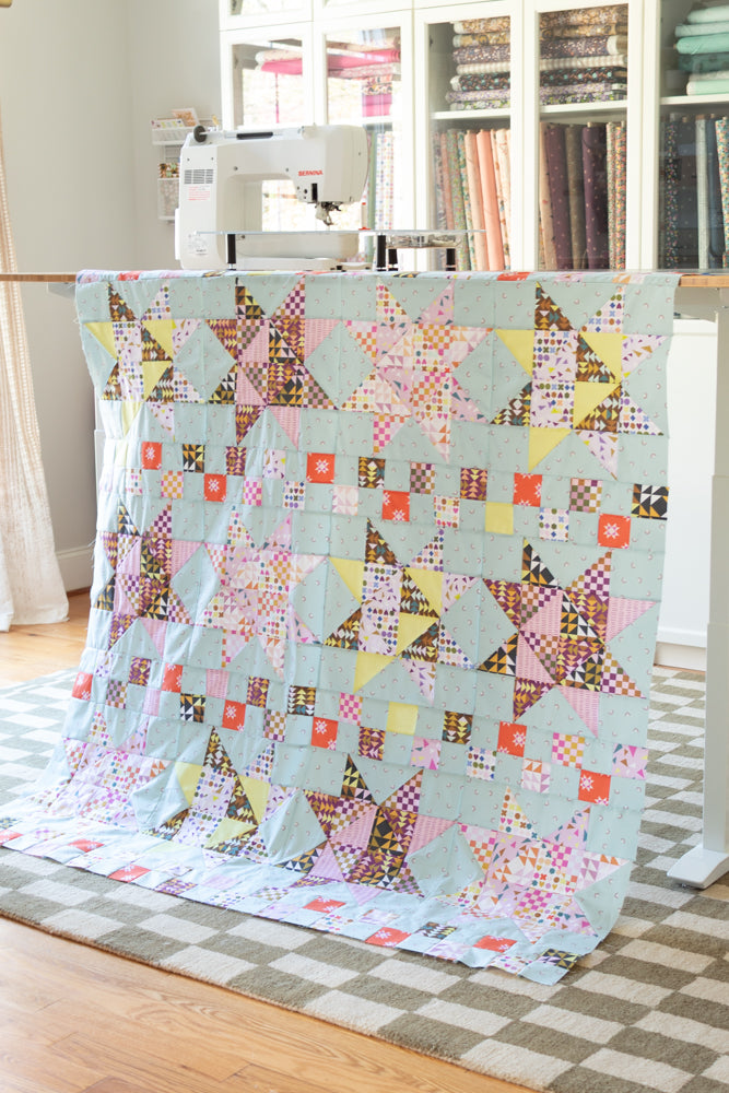Logo Stars Quilt Geometry Fat Quarter Bundle